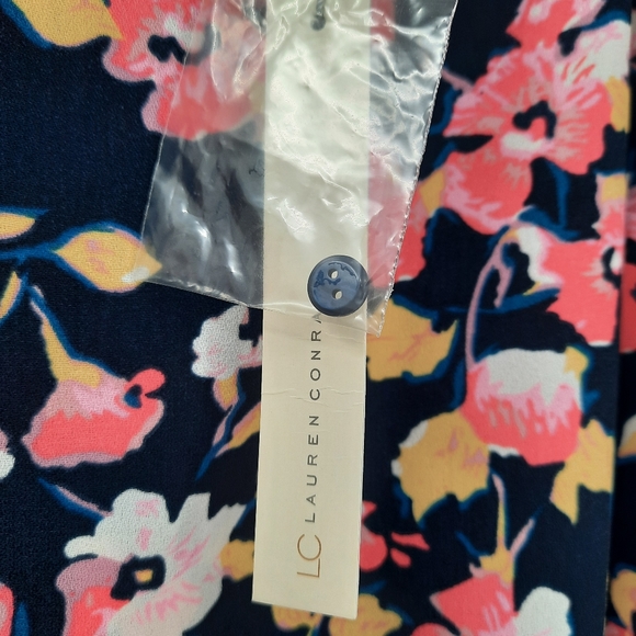 NWT LC Lauren Conrad Bow-Sleeve Crepe Top Women's - Picture 5 of 6